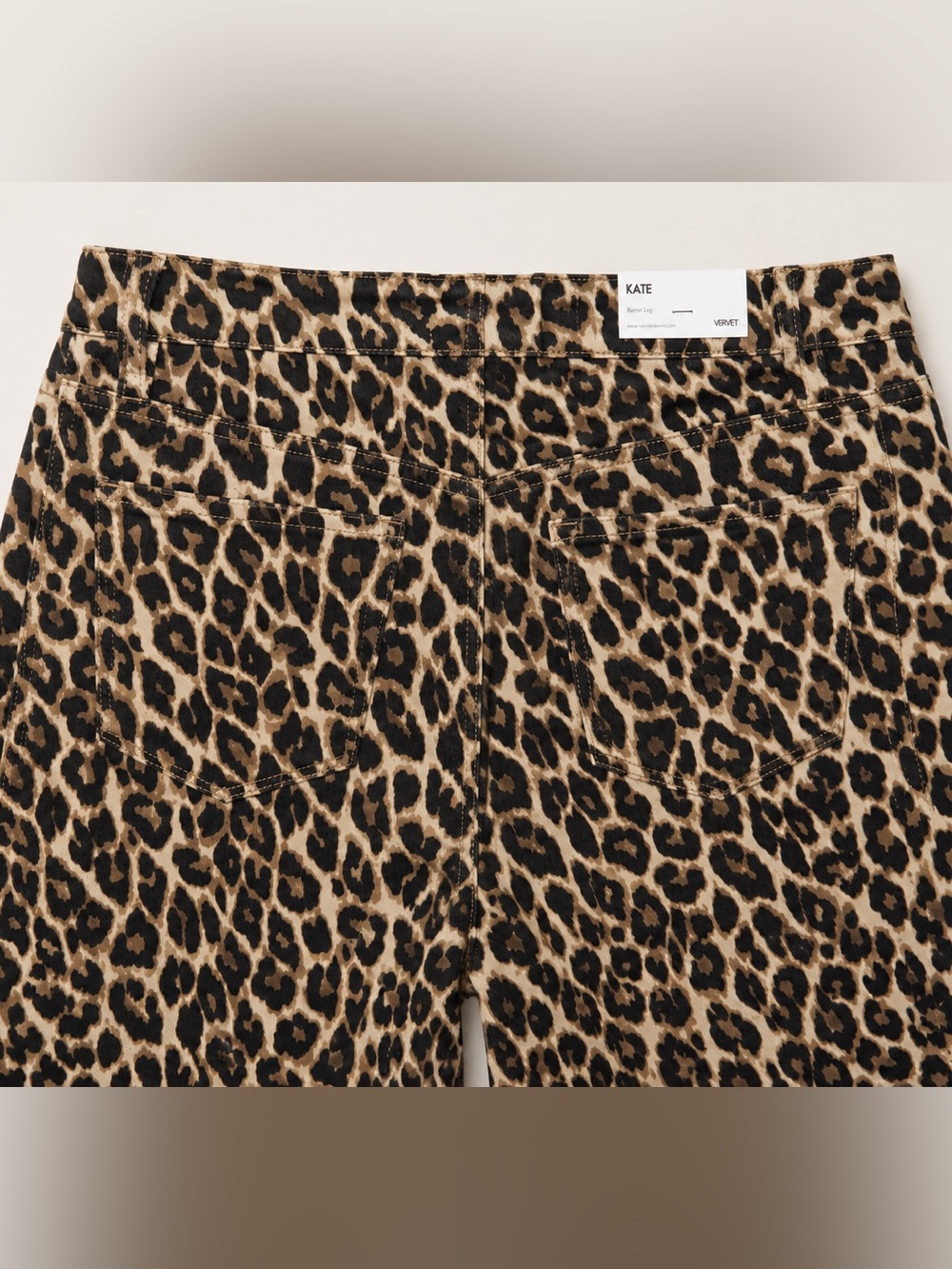 π NWT Vervet βKateβ Leopard Print Barrel Leg Jeans π #1134 - Picture 4 of 5